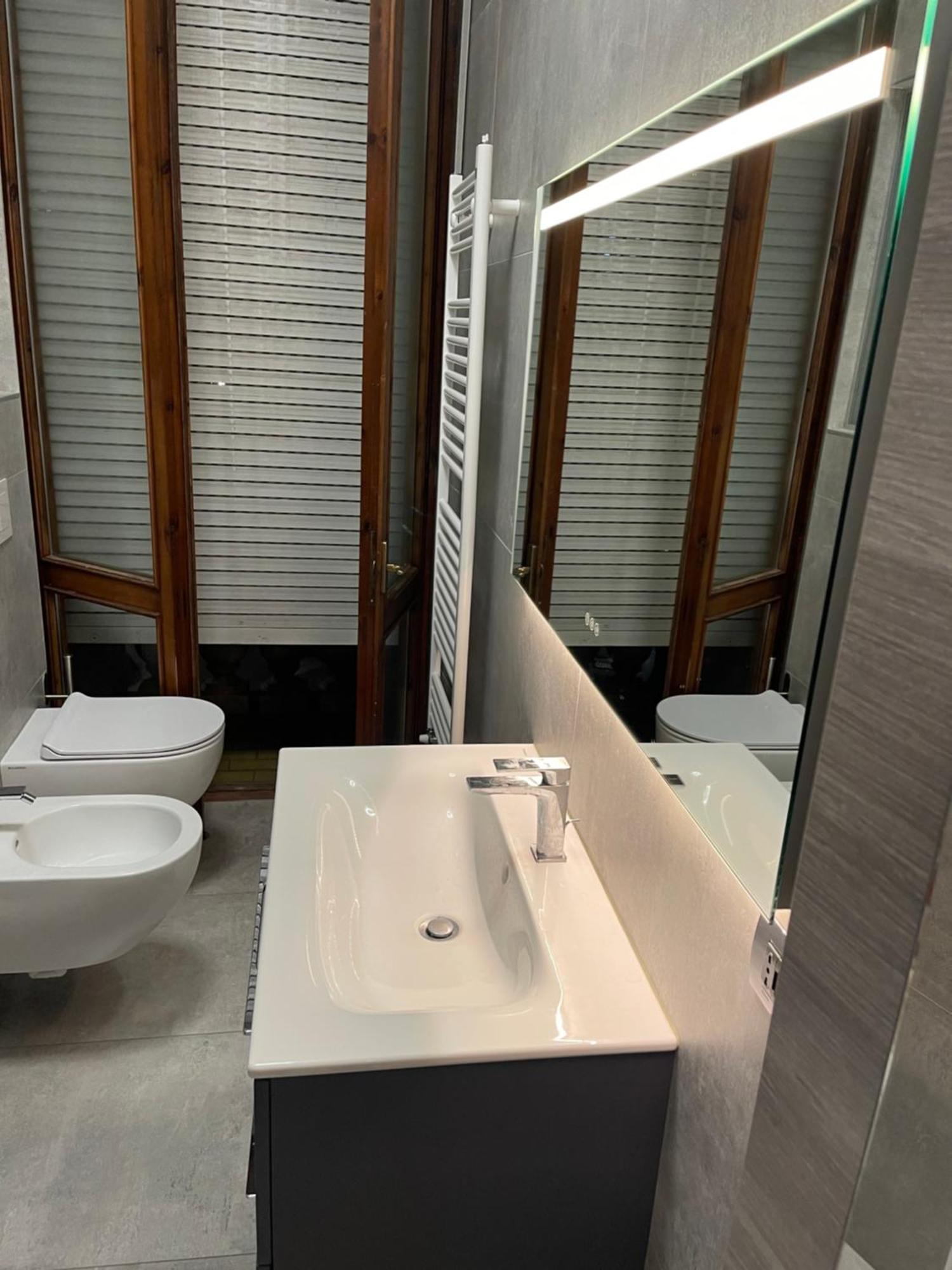 Bilocale Zona Navigli Lejlighed Milano Eksteriør billede