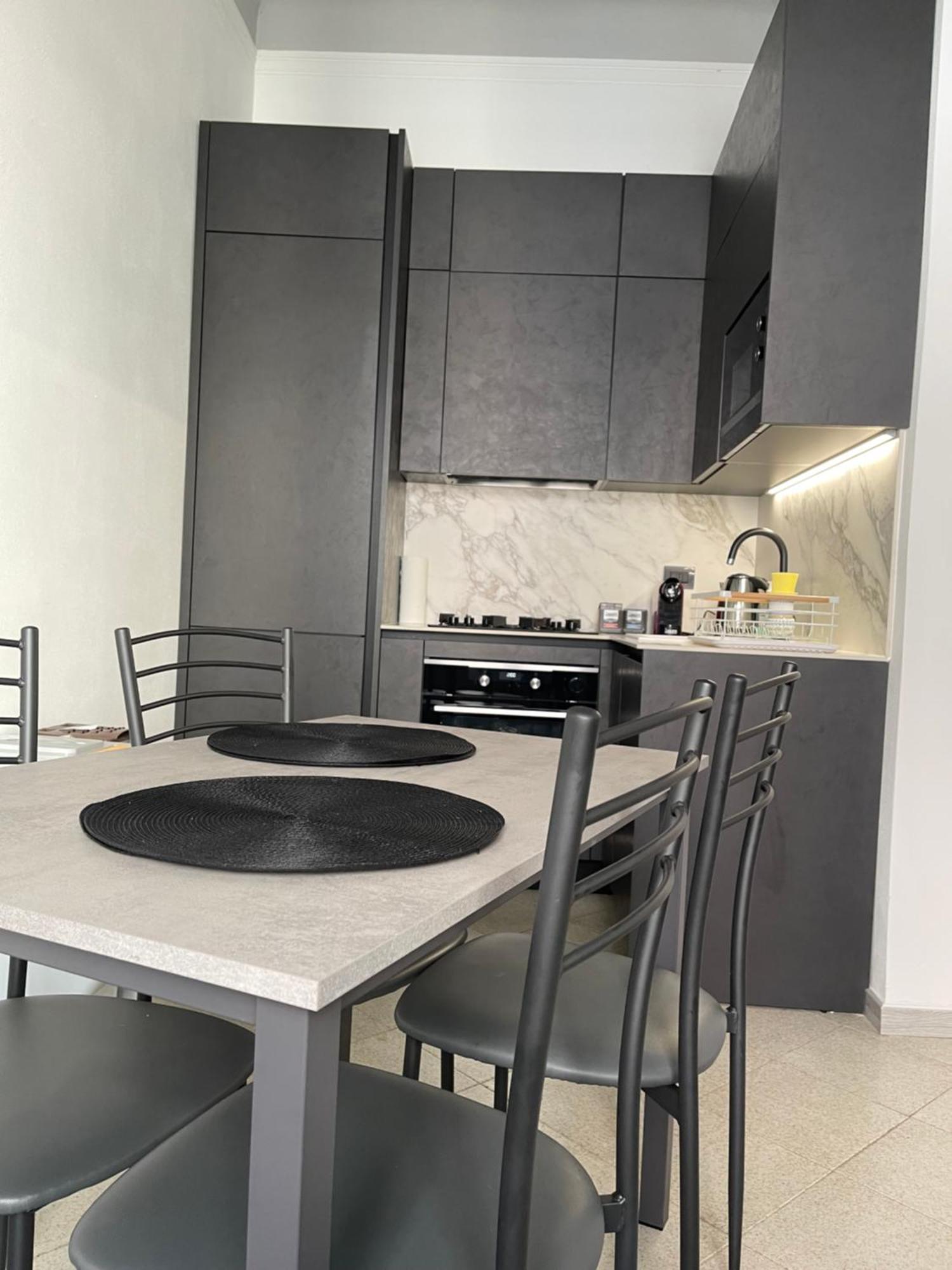 Bilocale Zona Navigli Lejlighed Milano Eksteriør billede